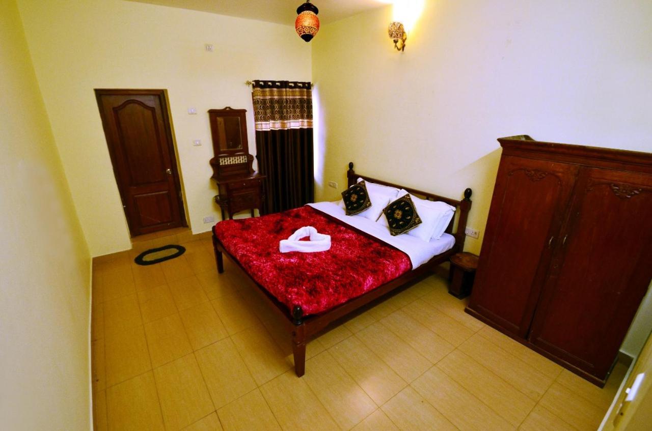 Al Haramain Home Stay Un -Married And Stag Groups Not Allowed Ooty Exteriör bild