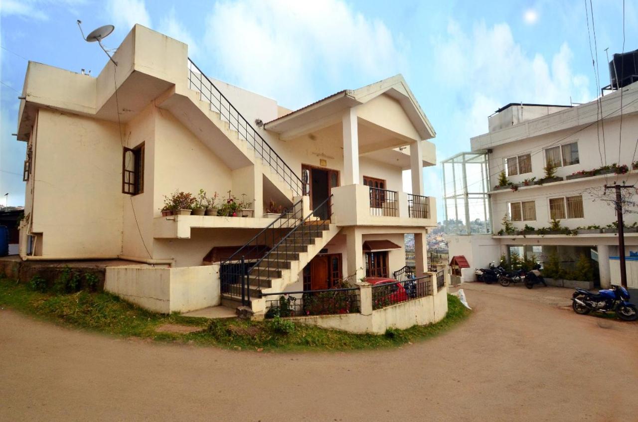 Al Haramain Home Stay Un -Married And Stag Groups Not Allowed Ooty Exteriör bild